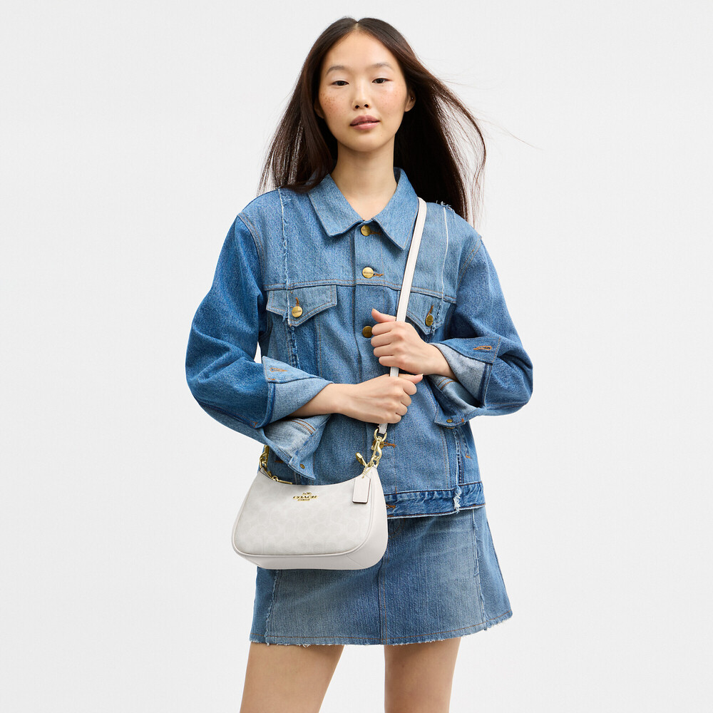 Coach Outlet Teri Shoulder Bag In Signature Canvas